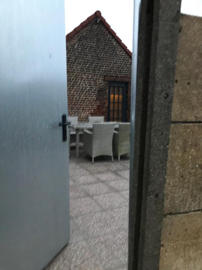 La Cabane Du Chasseur Flines-Les-Mortagne Esterno foto